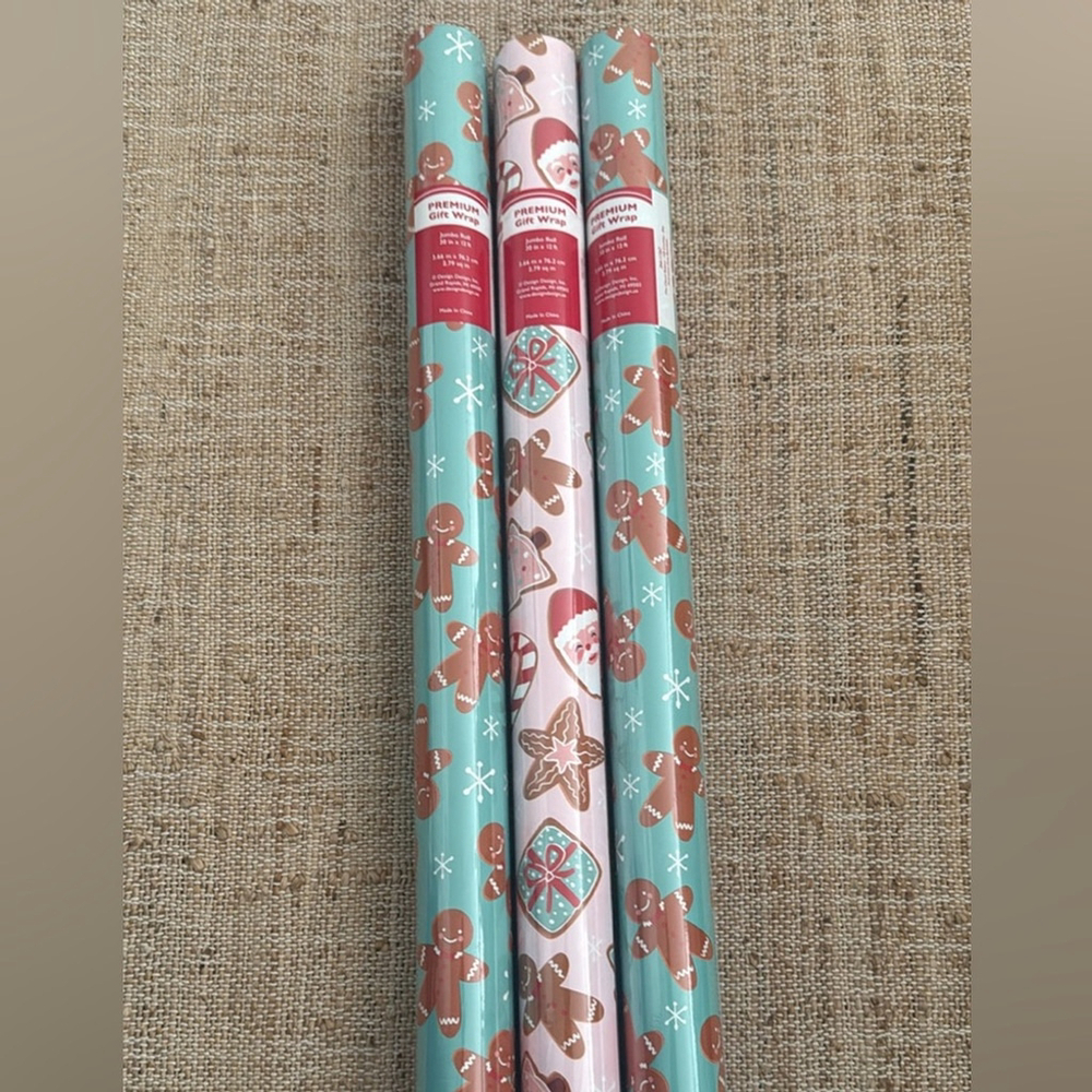 New Gingerbread Christmas Cookie Themed wrapping paper 1 teal roll
